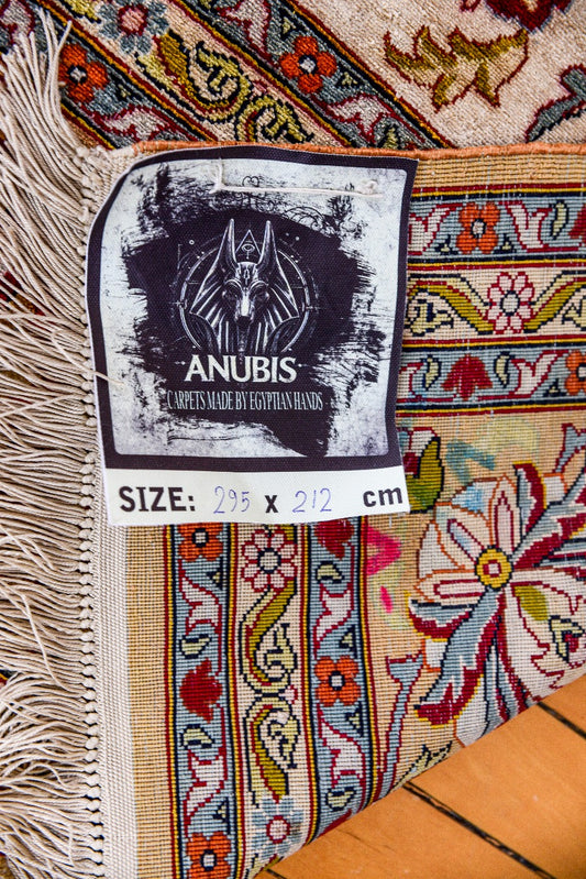 Kashan Amwaj – Waves of Ease