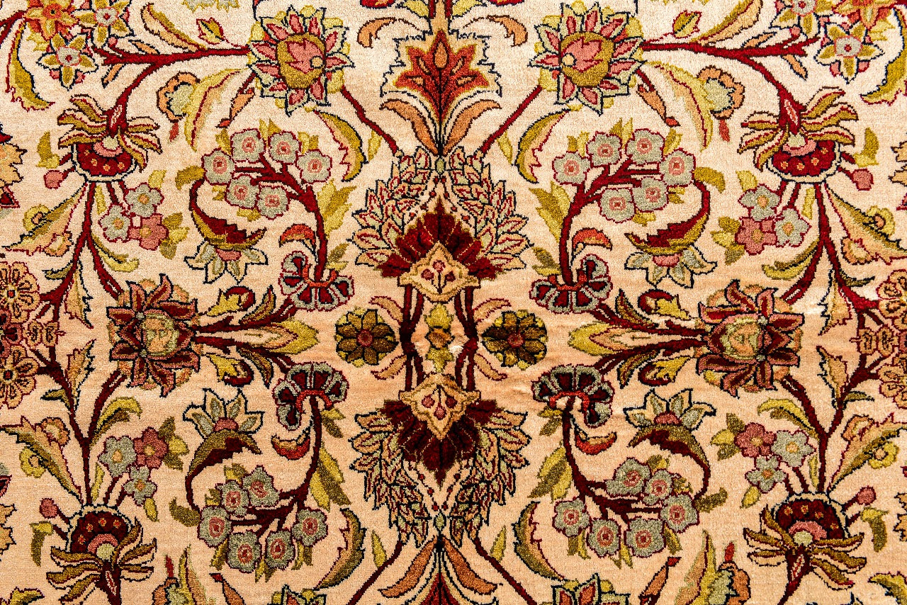 Isfahan – Spring Blossoms