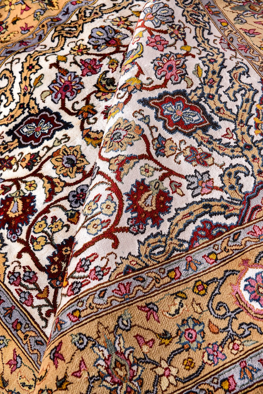 Kashan – Al-Mishkat "Lantern"